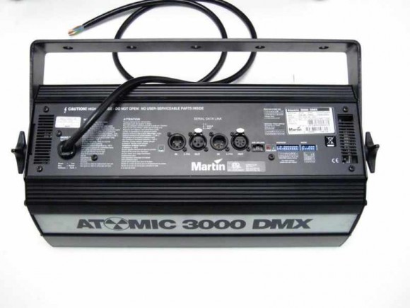 Martin Atomic 3000 DMX Martin Atomic 3000 DMX