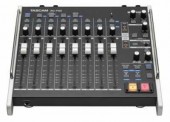 TASCAM RC-F82 TASCAM RC-F82