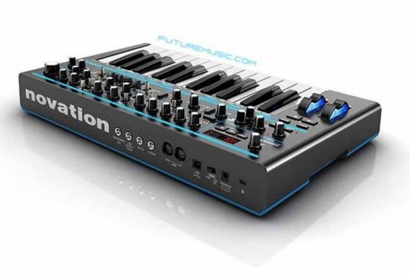 NOVATION Bass Station II