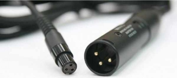 AKG MPA V L