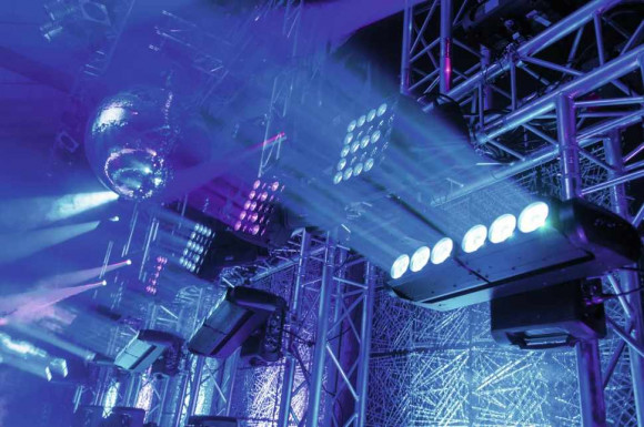 FUTURELIGHT Color Mega Wave.i LED Moving Bar