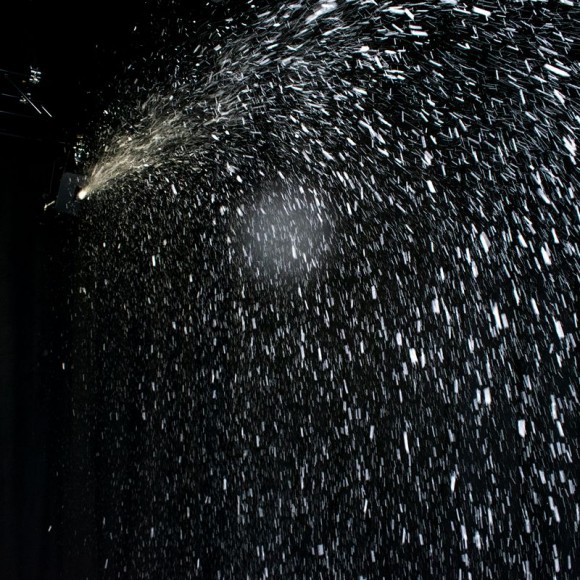 ADJ VF Snow Flurry HO