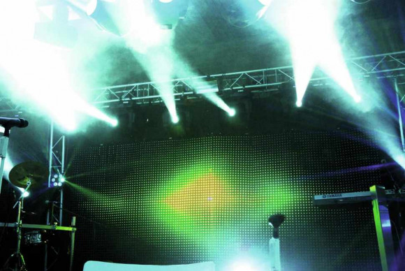 EUROLITE LSD-50E MK2 (H)2.4m x (W)1.6m