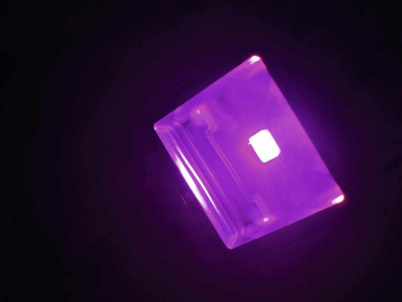 EUROLITE LED IP FL-30 COB RGB 120° RC