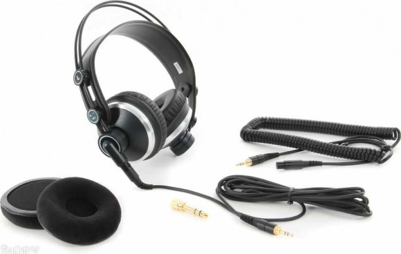 AKG K171 MKII AKG K171 MKII