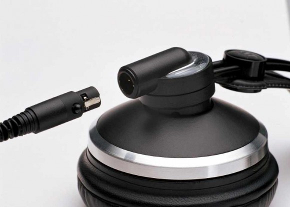 AKG K171 MKII AKG K171 MKII