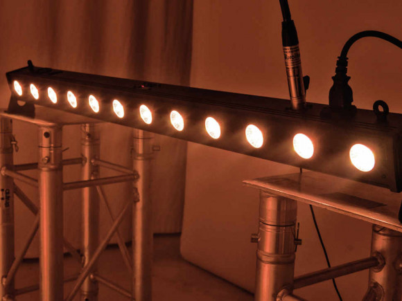 EUROLITE LED BAR-12 QCL RGBA Bar