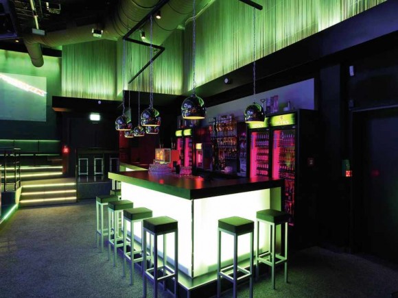 EUROLITE LED BAR-252 RGB 10mm 20° black